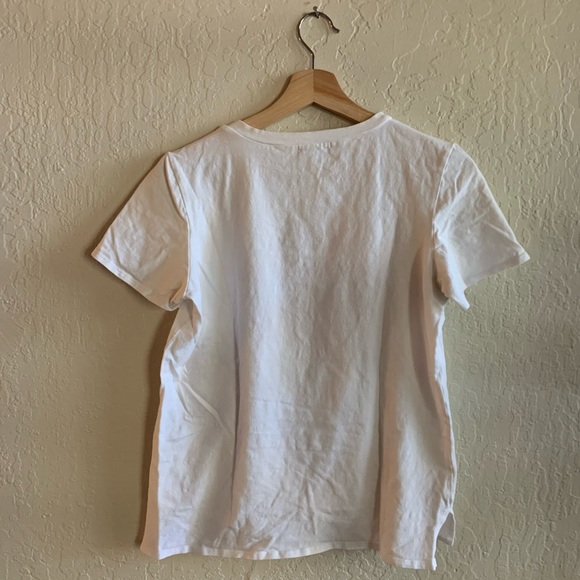 Graphic Tee 💋 - Picture 2 of 5